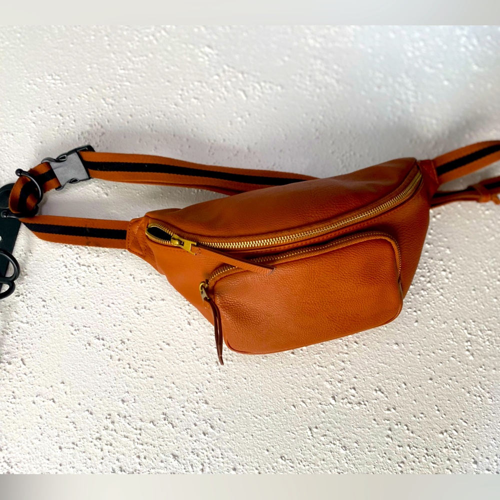 Crossbody bag